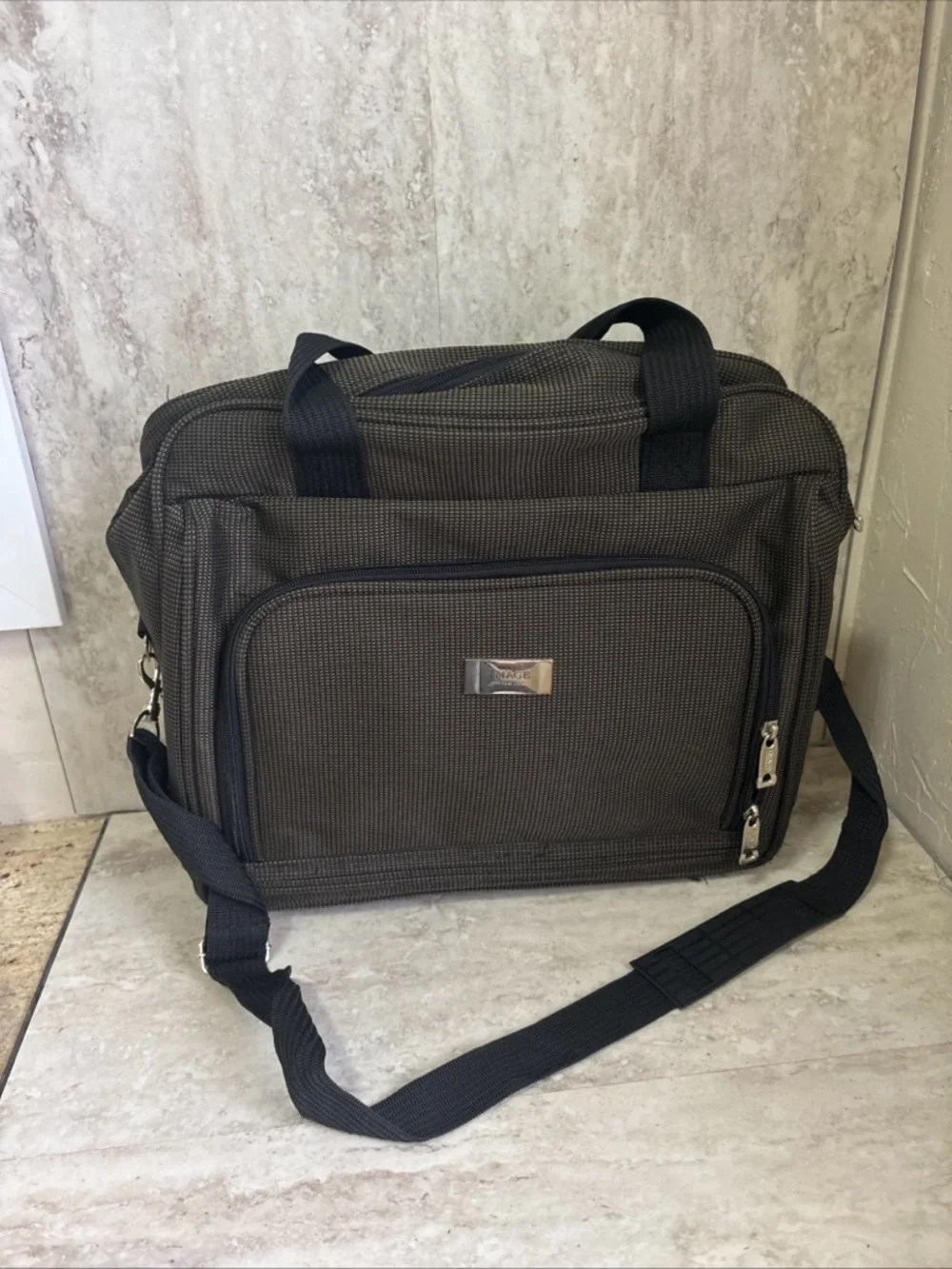 Image Traveler Vintage/ Overnight Carry On Bag/ 15 X 13x 6” Roller Bag- Slot EUC